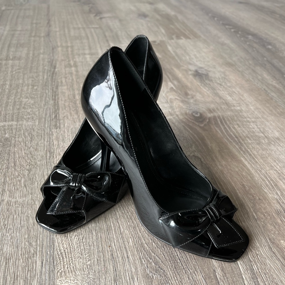 BCBG patent pump